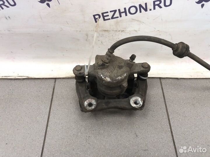 Суппорт тормозной передний правый Renault Duster