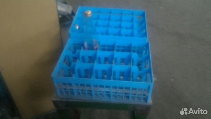 Пластиковые ящики для рассады, бутылок