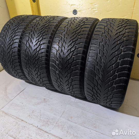 Nokian Tyres Hakkapeliitta R3 SUV 285/40 R21