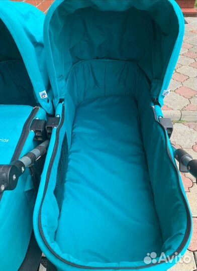 Коляска для двойни bumbleride