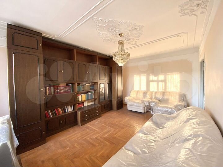4-к. квартира, 85 м², 3/9 эт.
