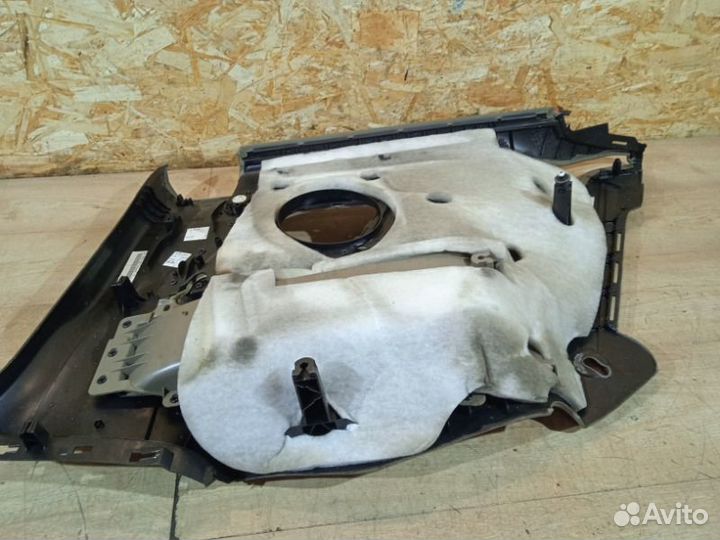 Обшивка двери задняя правая Audi A5 8T 3.2 2007