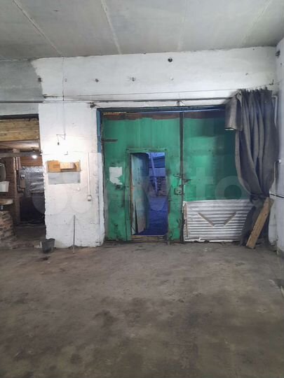 Гараж, > 30 м²