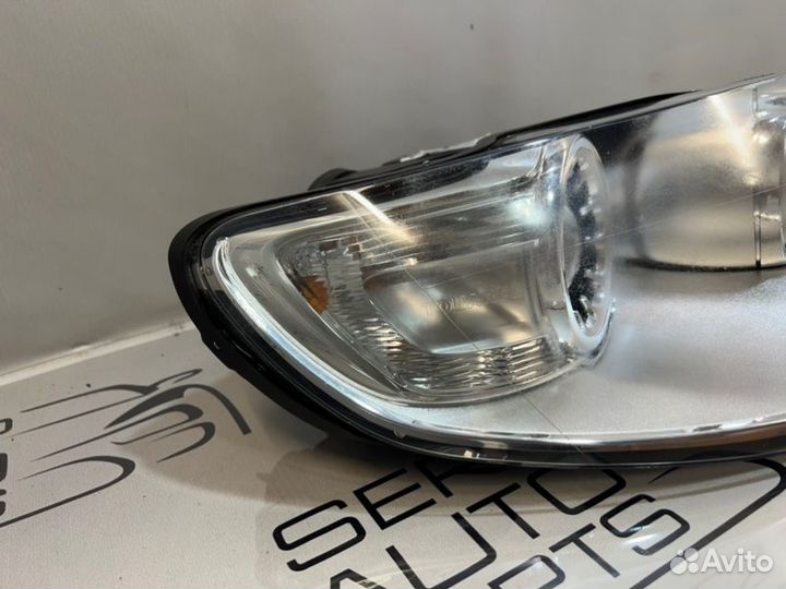 Фара правая Volkswagen Touareg 7L GP BPE 2.5
