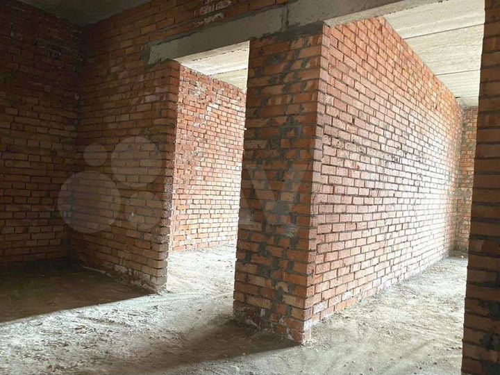 2-к. квартира, 76 м², 3/6 эт.