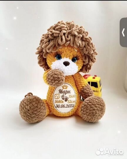 Вязаная игрушка львенок зайчик кот