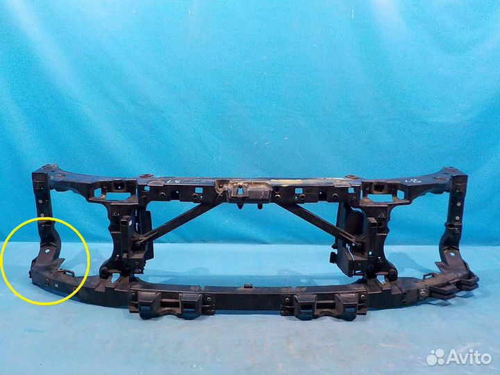 Панель передняя (телевизор) land rover Discovery 3