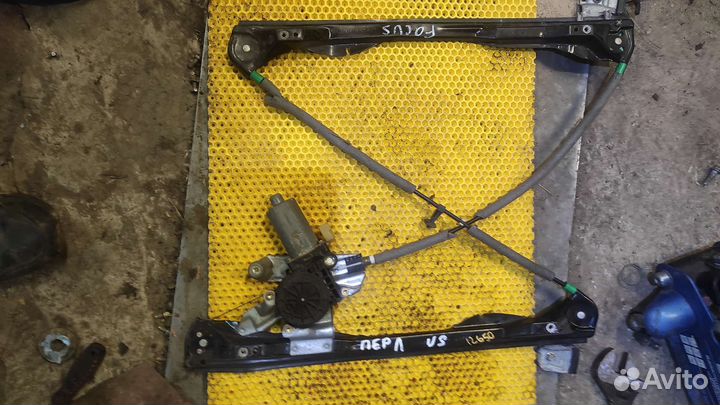 Электростеклоподъёмник передний левый форд фокус 1