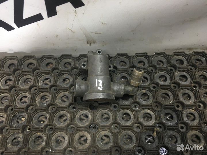 Клапан управления тормозами прицепа