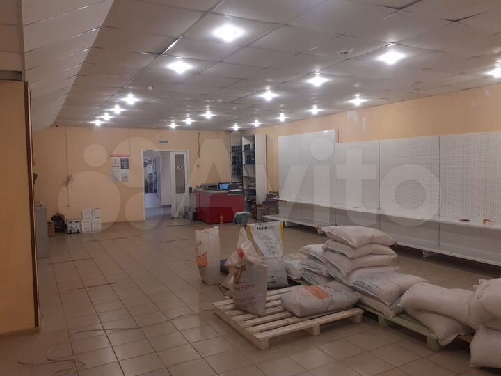 Торговая площадь, 77 м²