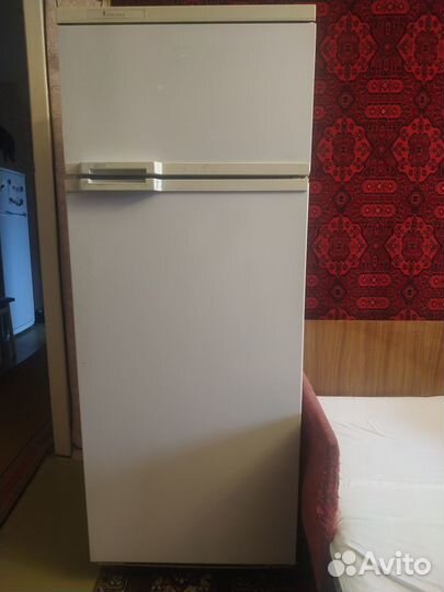 Холодильник атлант бу