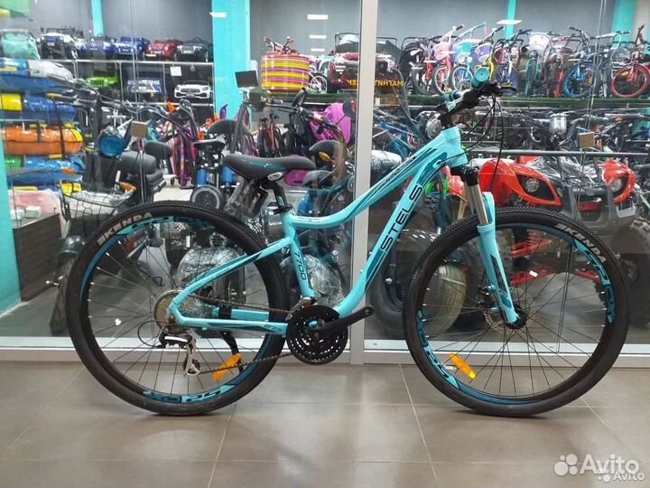 Велосипед женский Stels Miss 7700 MD 27.5