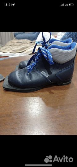 Лыжные ботинки