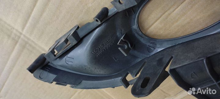 Накладка туманки левая mazda 3 15-216-2010L