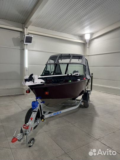 Windboat 4.6 DCX 24м.г.+ Yamaha f60