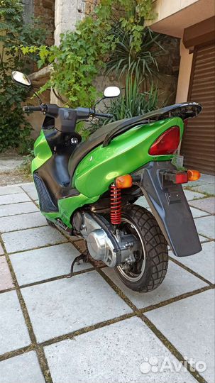 Suzuki avenis 150