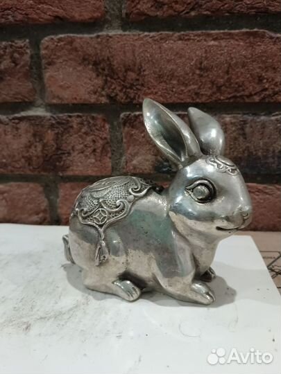 Статуэтка,заяц бронза