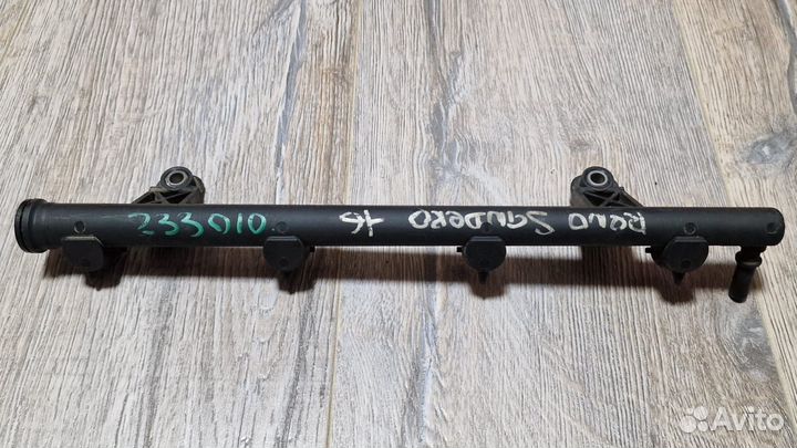 Рейка топливная (рампа) Renault Sandero