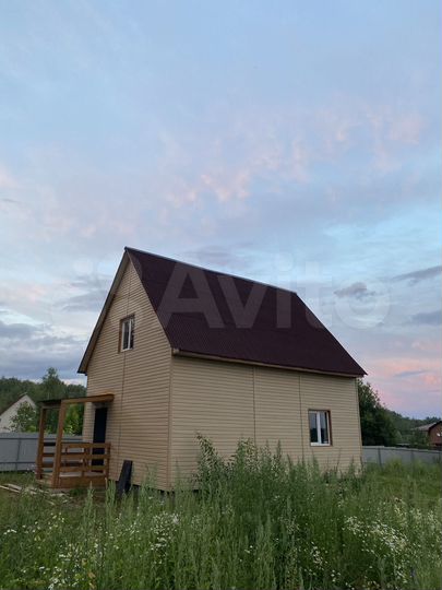 Дом 95 м² на участке 5 сот.