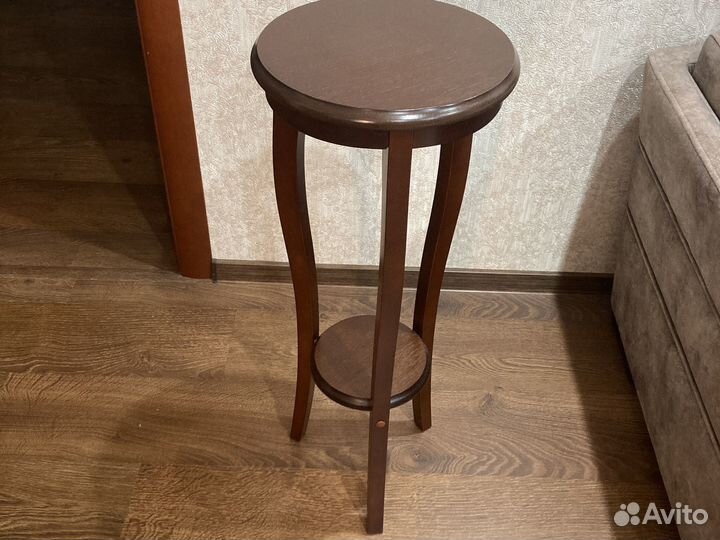 Подставка под цветы