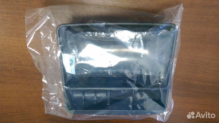 Контейнер в подлокотник Toyota Land Cruiser Prado