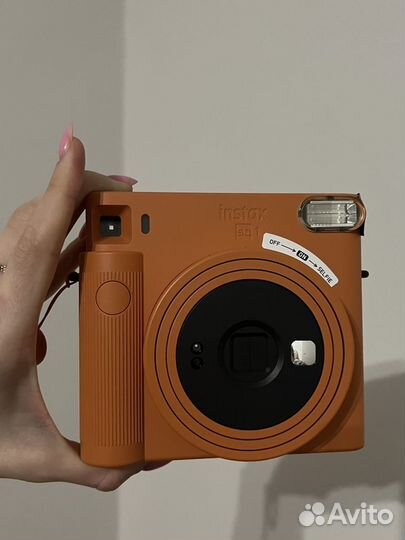 Фотоаппарат Fujifilm Instax Square Sq1