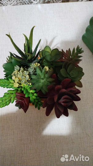 Суккуленты искусственные в керамическом горшке