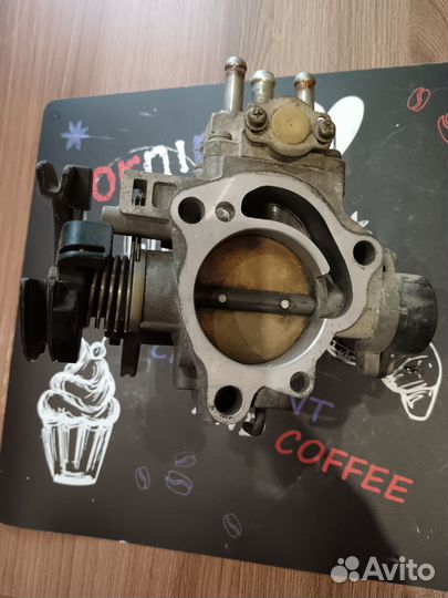 Продам дроссельную заслонку