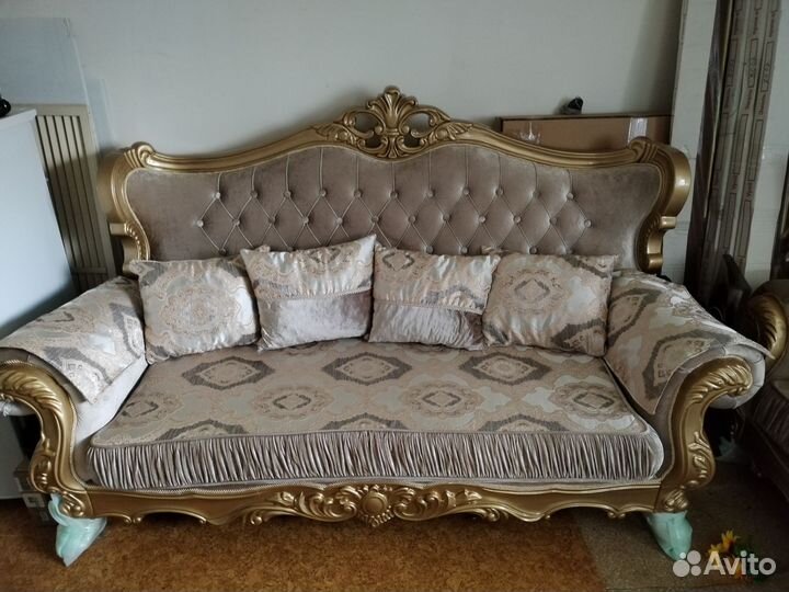 Диваны и кресла новые