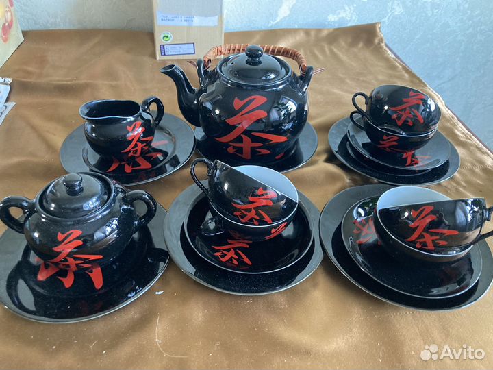 Чайный сервиз на 6 персон