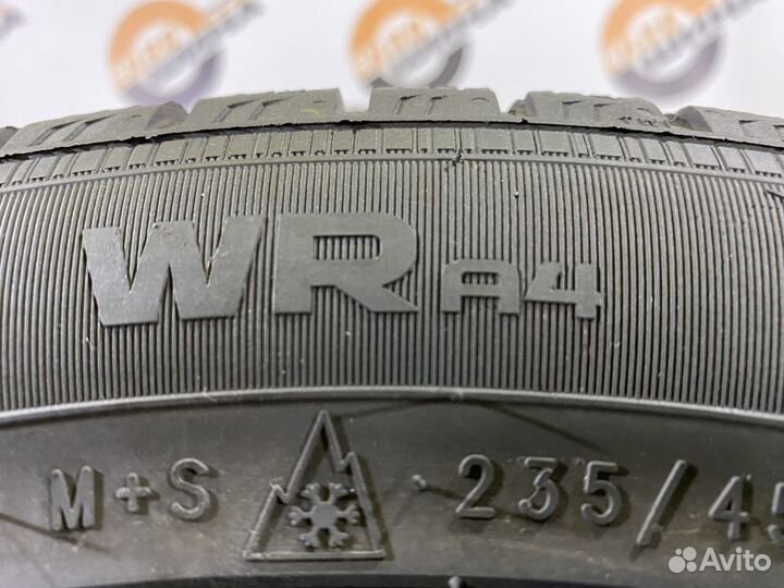 Nokian Tyres WR A4 235/45 R18