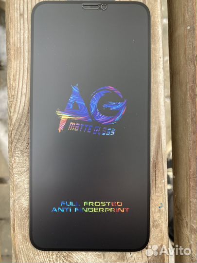 Защитное матовое стекло на iPhone 11