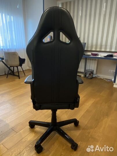 Игровое кресло DX Racer Racing