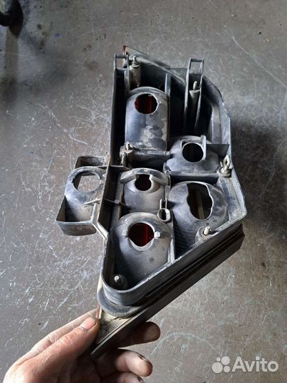 Фонарь задний правый Mercedes W140