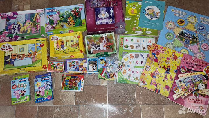 Пазлы, книжки детские, игры