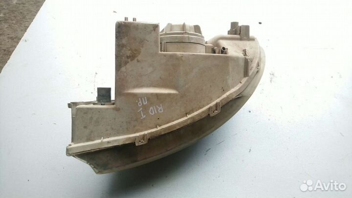 Фара правая kia rio 1 дорестайлинг