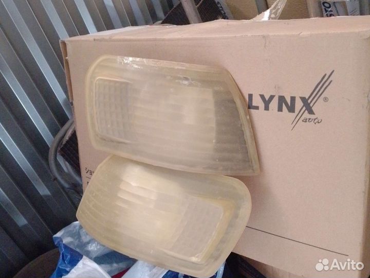 Фары на Тойота ее111 1999 года