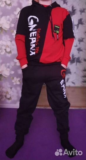 Костюм спортивный новый