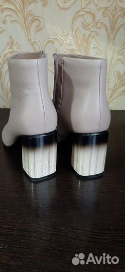 Продам ботильоны размер 38