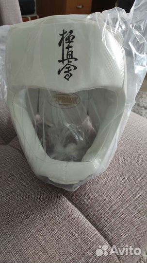 Шлем для единоборств новый