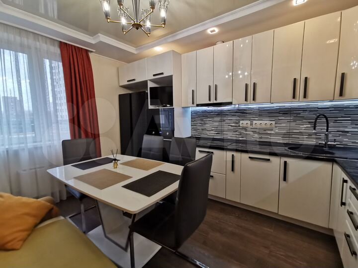 2-к. квартира, 70 м², 2/26 эт.