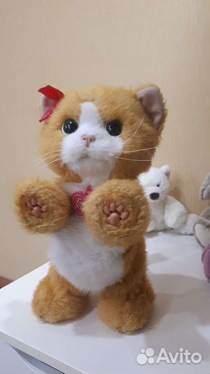 Интерактивная кошка Дейзи