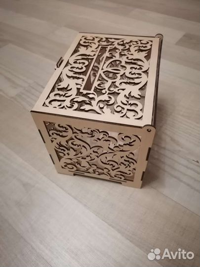 Свадебный сундук для денег