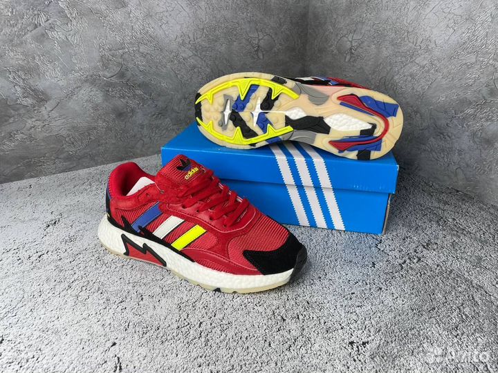 Кроссовки adidas