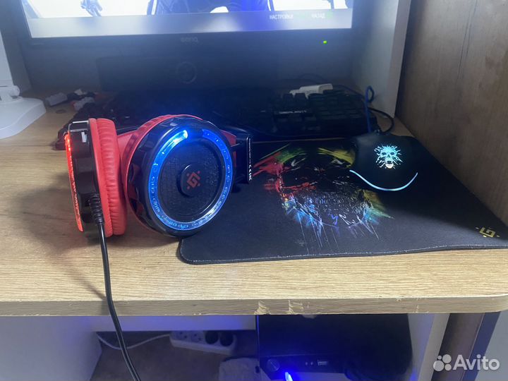 Компьютерный стол