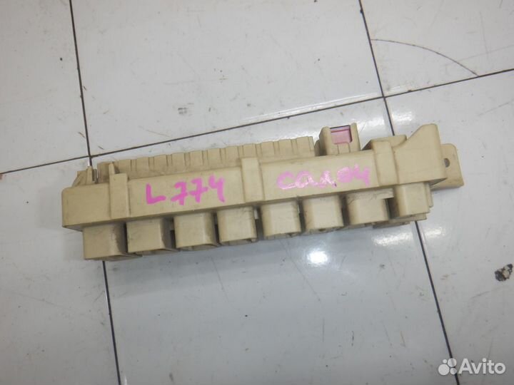 Блок предохранителей Mazda MPV