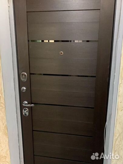 Дверь входная новая