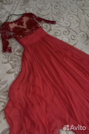 Вечернее платье