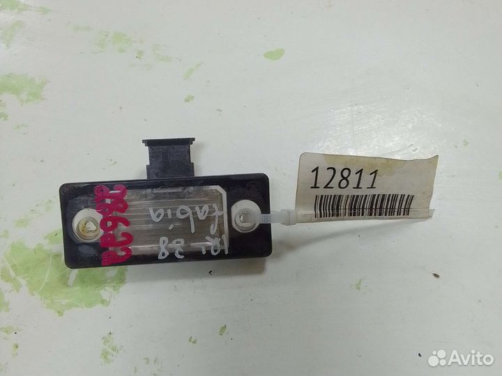 Фонарь подсветки номера Skoda Fabia