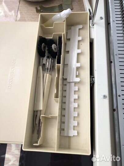 Вязальная машина silver reed SK 151